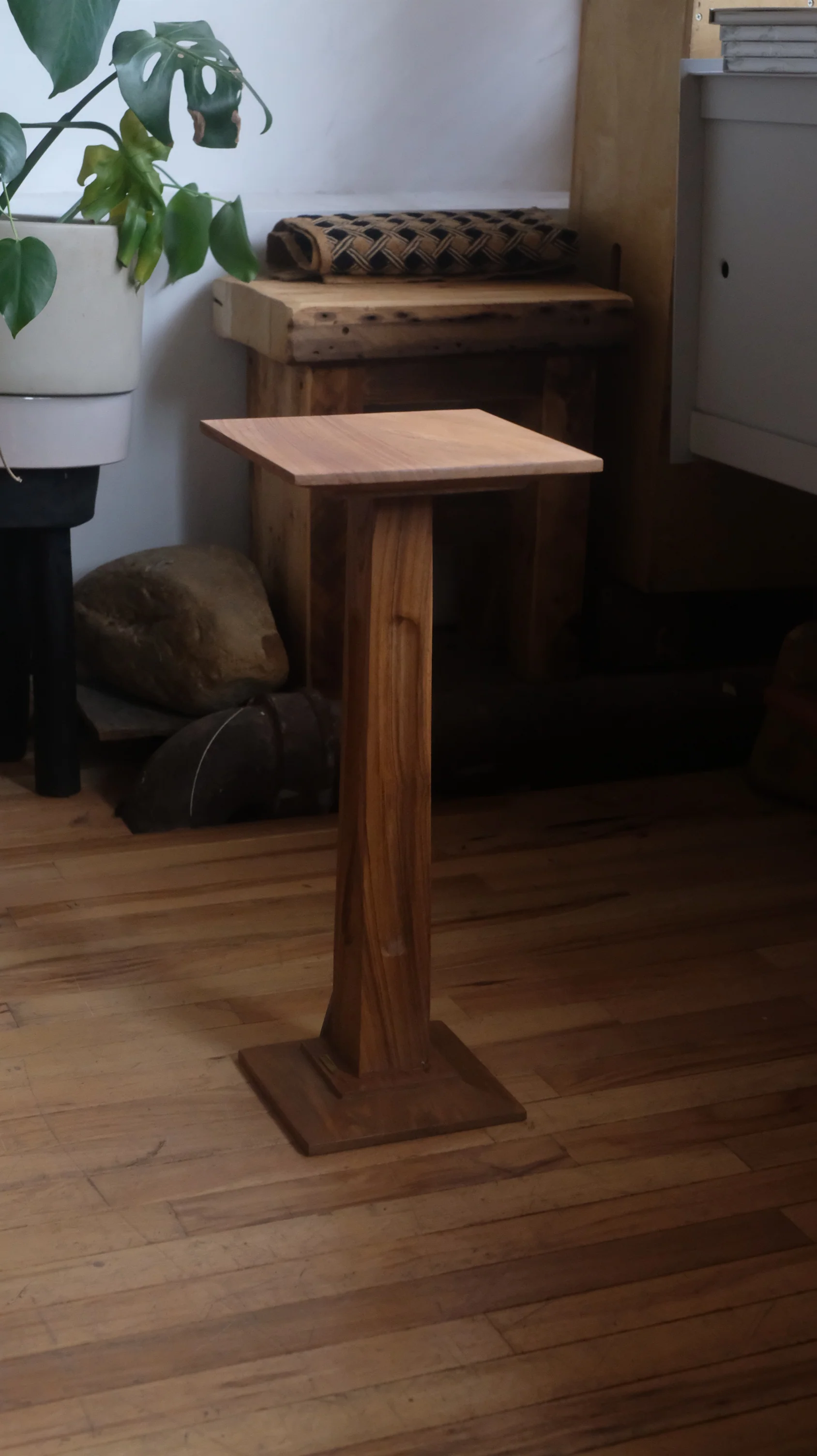 Side Tables & Stools